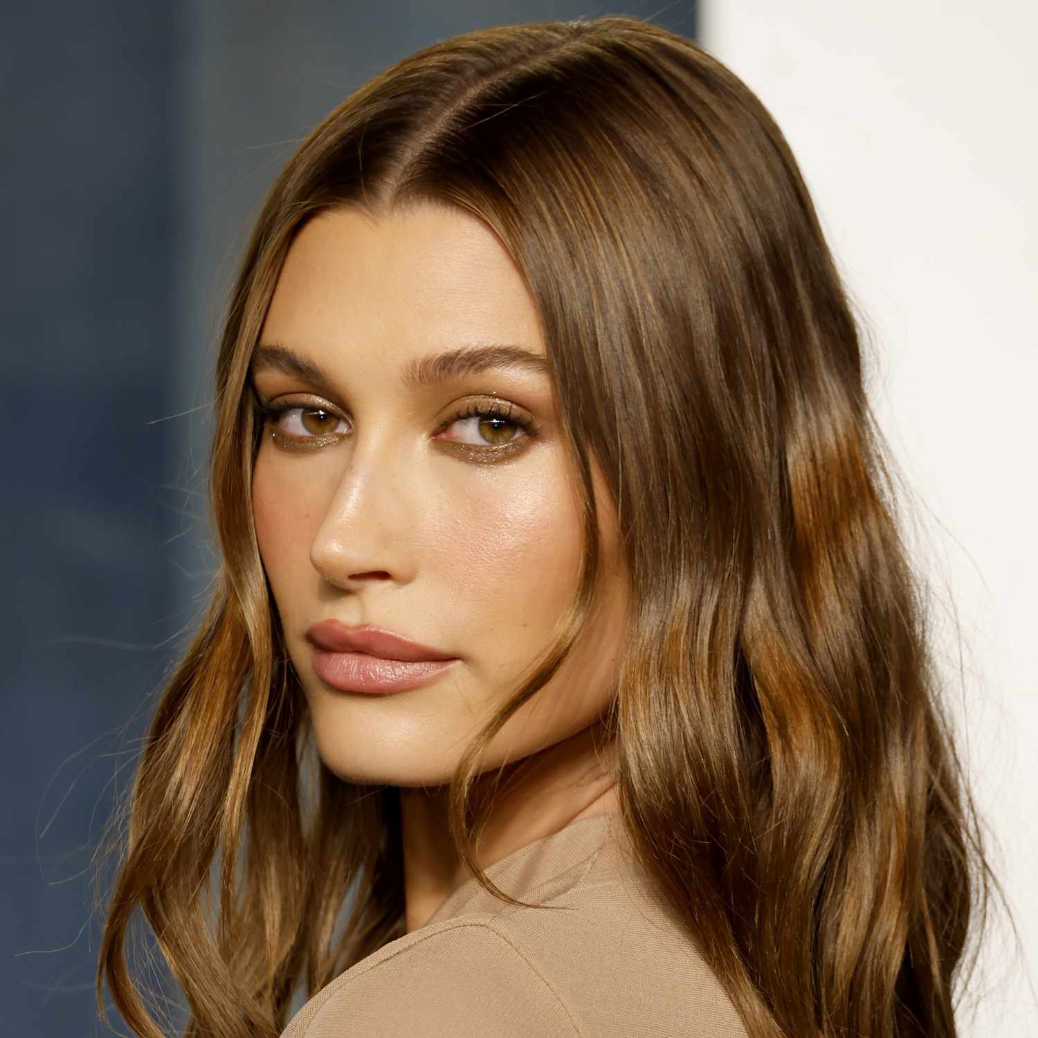 Mid-Back Medium Brown With Golden Highlights — Winter Hair Colors for Brown Eyes