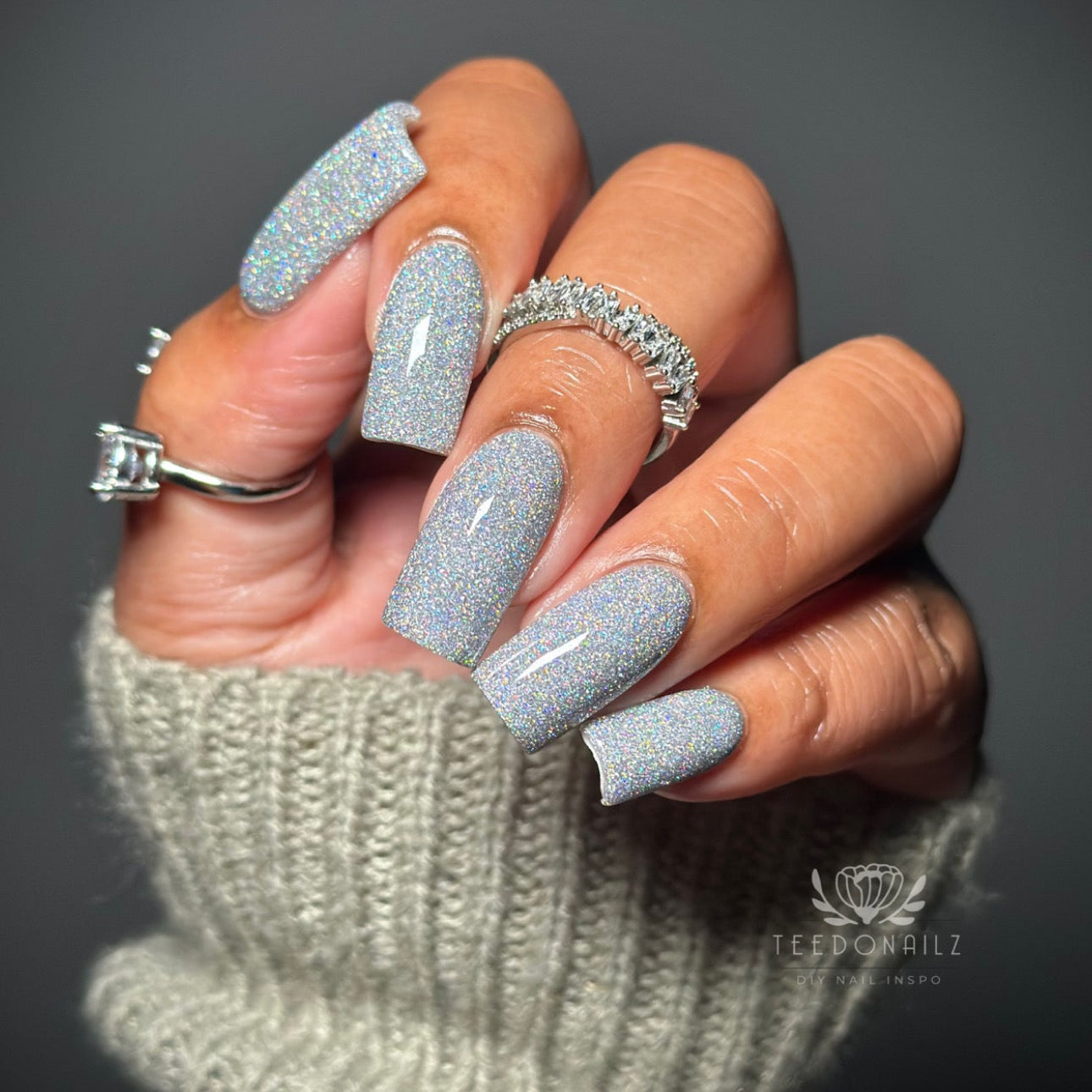 Light Blue Cat-Eye Star Rhinestone Nails — Winter Acrylic Nails