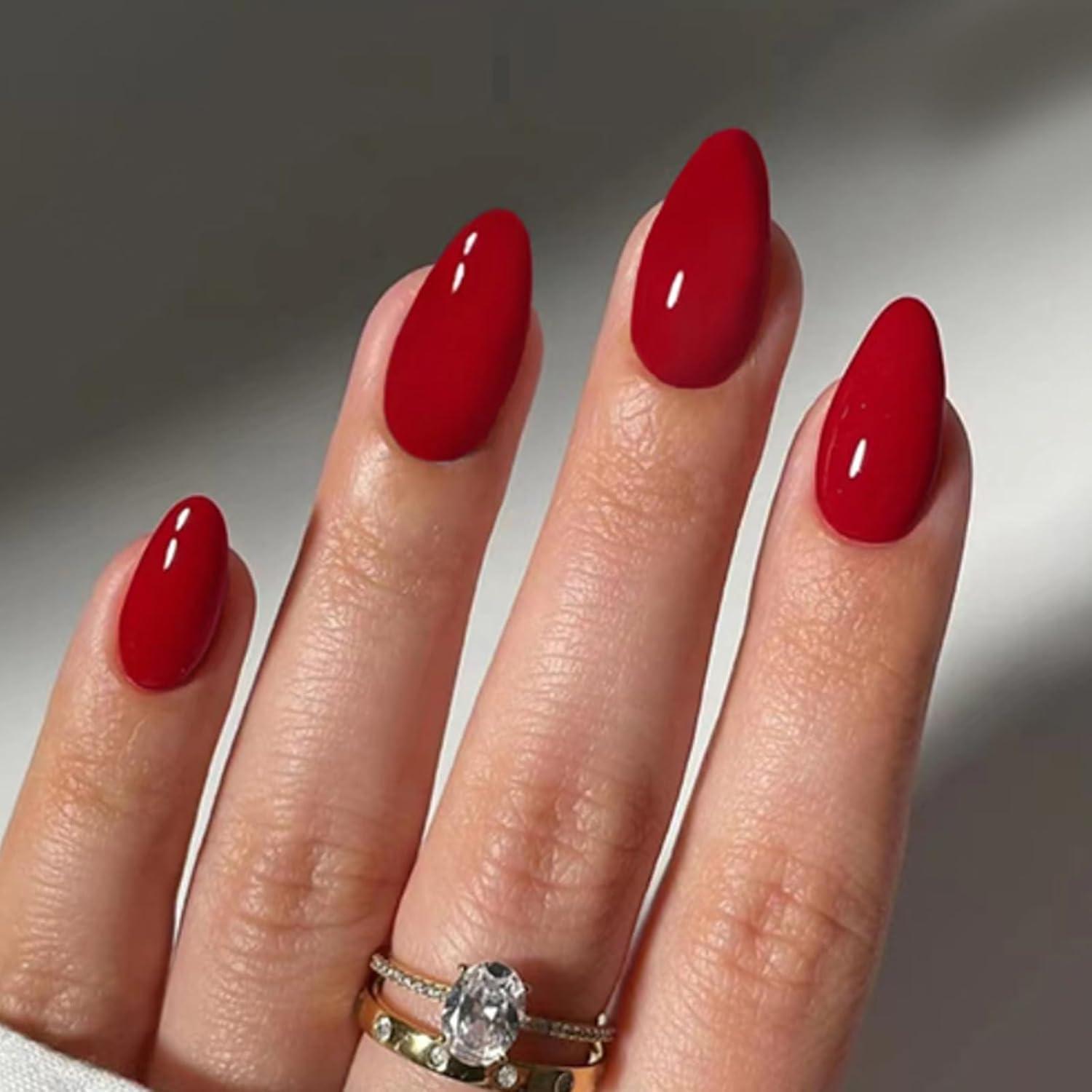 Winter Visual Idea — Short Winter Almond Nails