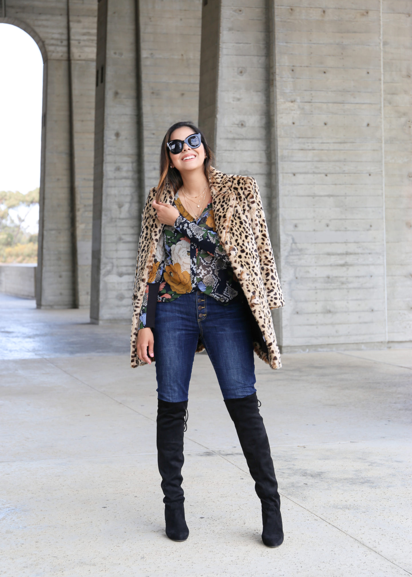 Leopard Print Coat Over Floral Print Blouse And Blue Jeans Leopard Print Coat Over Floral Print Blouse And Blue Jeans β Leopard Coat Outfits