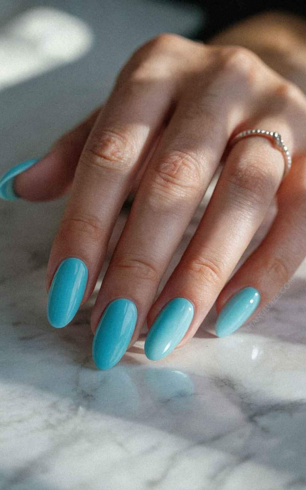 Vibrant Glossy Turquoise Summer Nails — Holiday Nail Colors 2026
