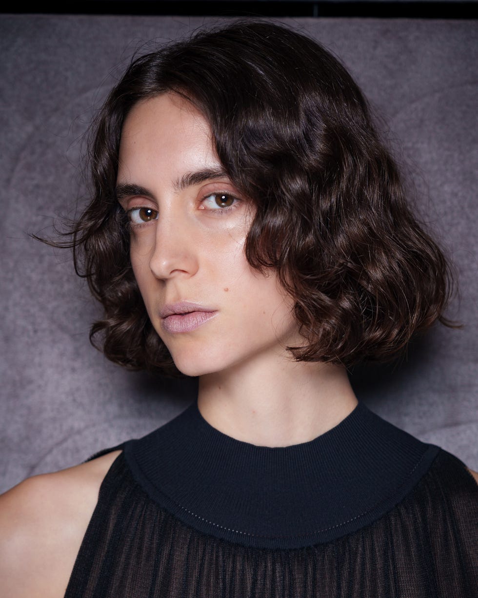 Collarbone Visual Idea — Short Winter Haircuts