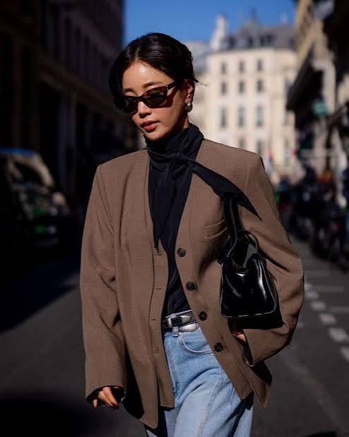 Urban Chic with a Black Silk Scarf — Scarf Outfits