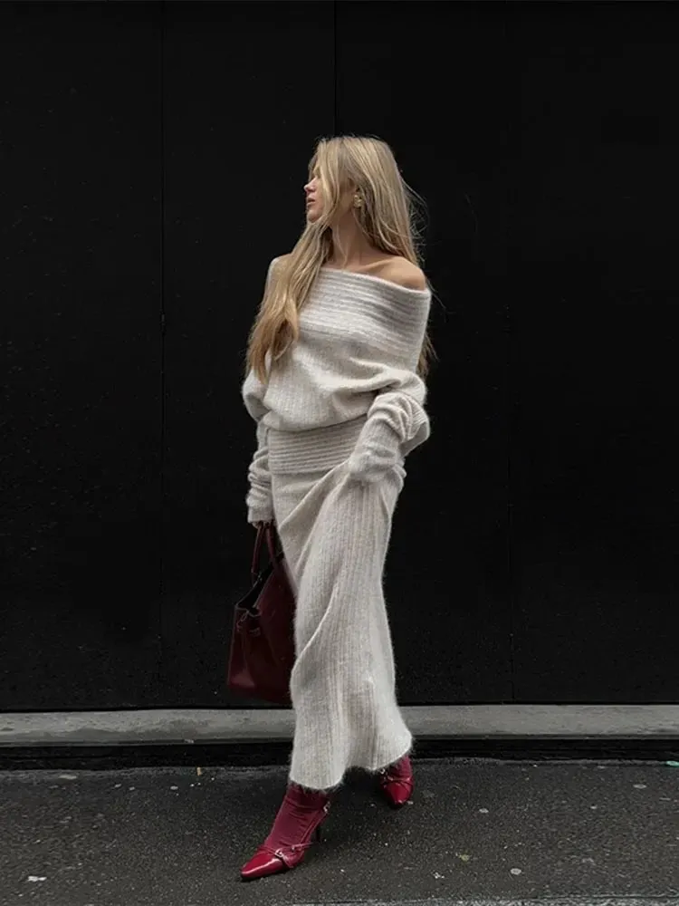 Elegant Streetwear with a Knit Sweater and Maxi Skirt Set — Winter Streetwear Outfits