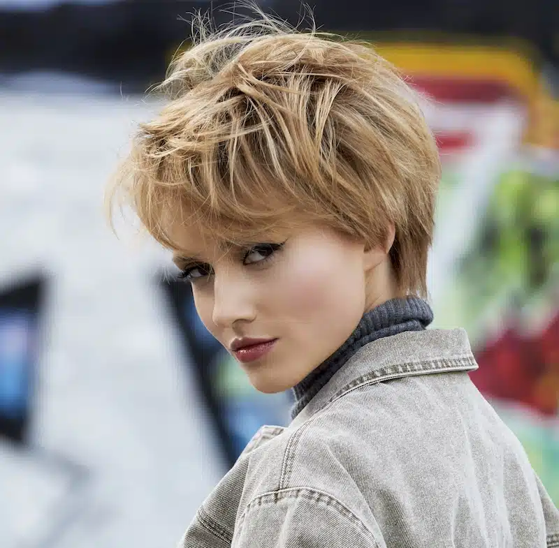 до ушей Visual Idea — Winter Hairstyles for Short Hair