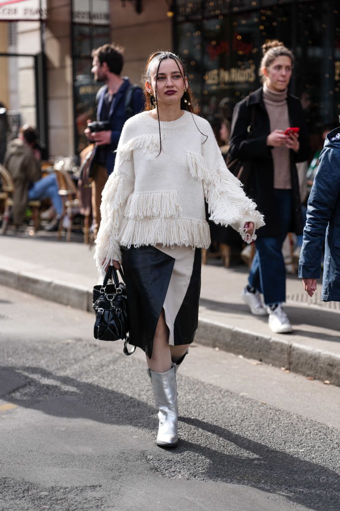 White Fringe Sweater and Asymmetric Skirt: Edgy Street Style White Fringe Sweater and Asymmetric Skirt: Edgy Street Style β Oversized Sweater Outfits