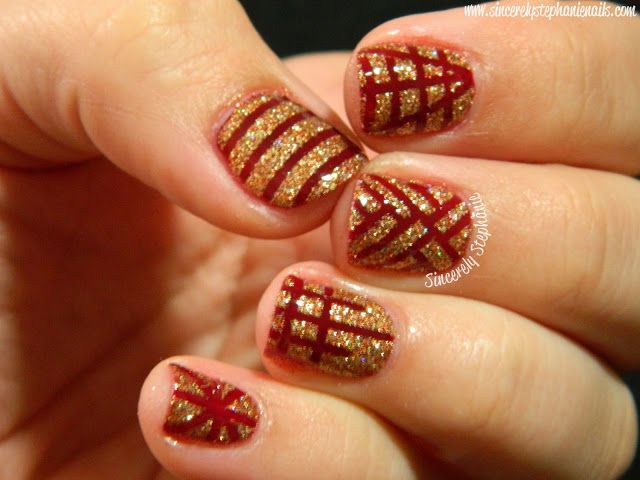 Geometric Red and Gold Glitter Pattern Geometric Red and Gold Glitter Pattern β Red and Gold Christmas Nails 2026