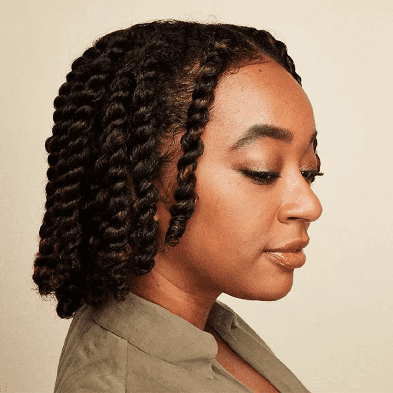 Chin Length Dark Brown Twists Chin Length Dark Brown Twists β Winter Protective Hairstyles
