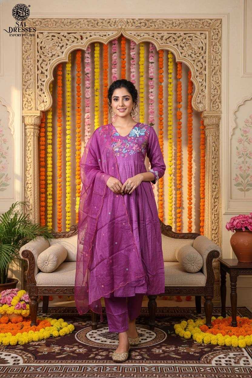 Silk Kurta Set with Floral Embellishments Silk Kurta Set with Floral Embellishments β Royal Purple Outfits