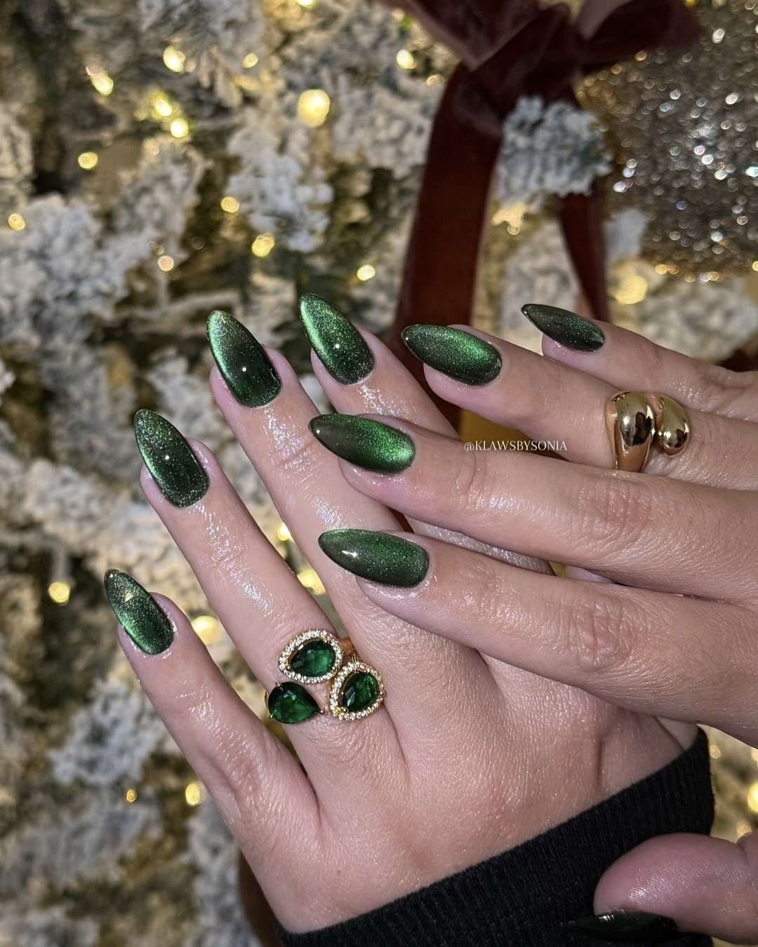 Shimmer Cat-Eye Effect Visual Idea Shimmer Cat-Eye Effect Visual Idea β Grinch Nails 2026