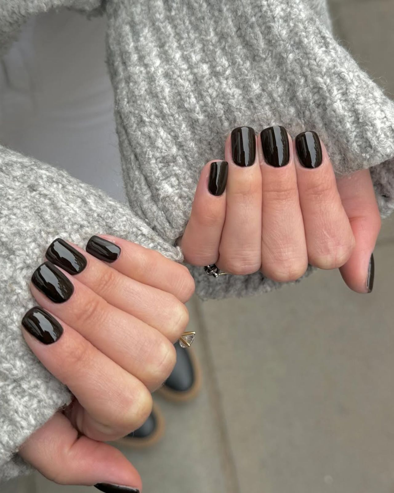 21 Dark Nail Ideas That Are Perfect for Winter | Who What Wear