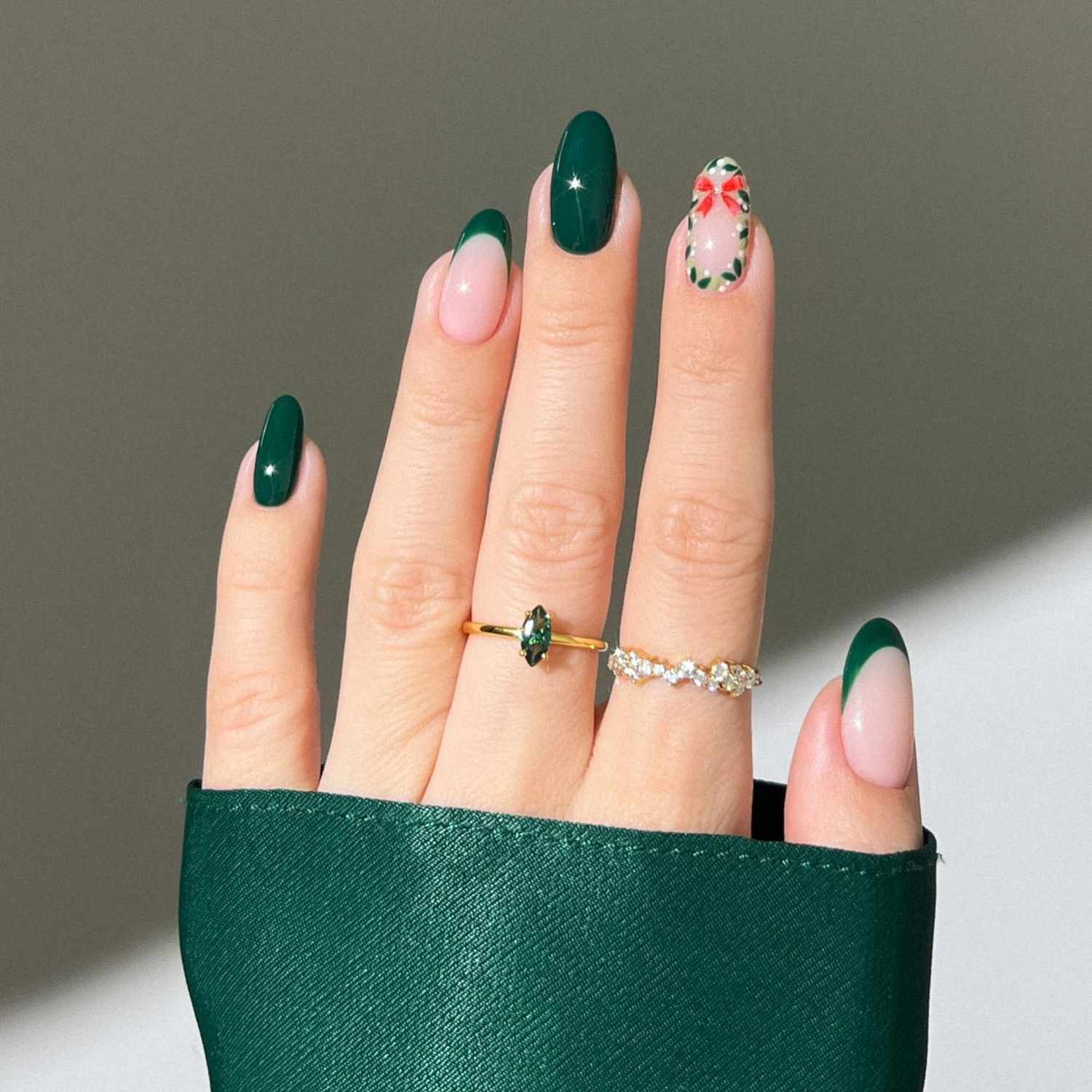 Glossy Visual Idea Glossy Visual Idea β Christmas Nails for Women Over 50 2026