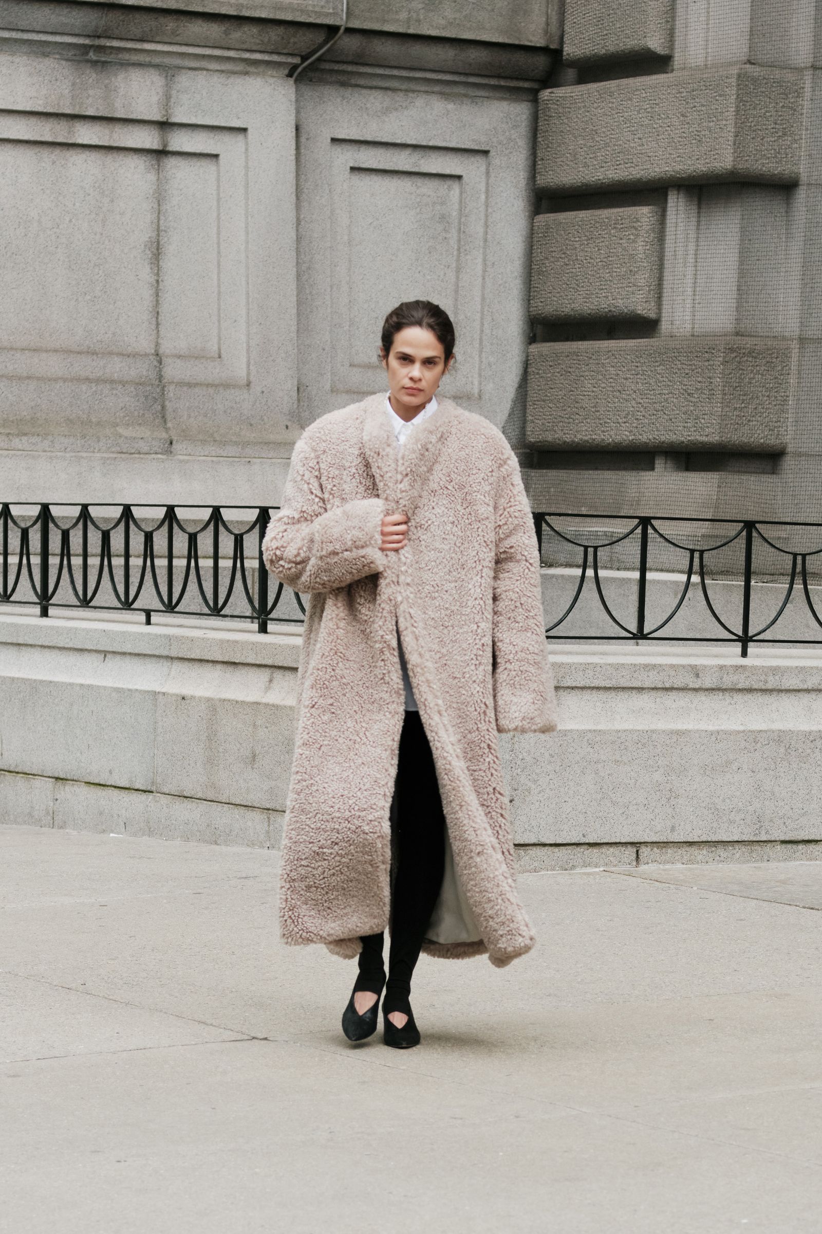 Oversized Teddy Coat with Grey Trousers for Cozy Chic — Winter College Outfits