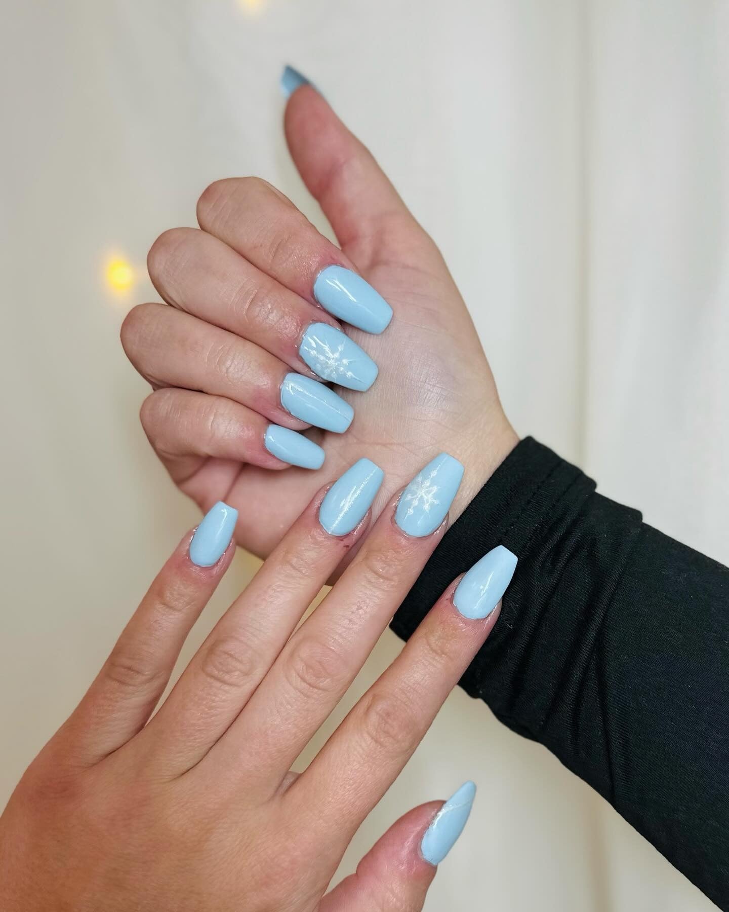 Glossy Visual Idea — Winter Acrylic Nail Colors