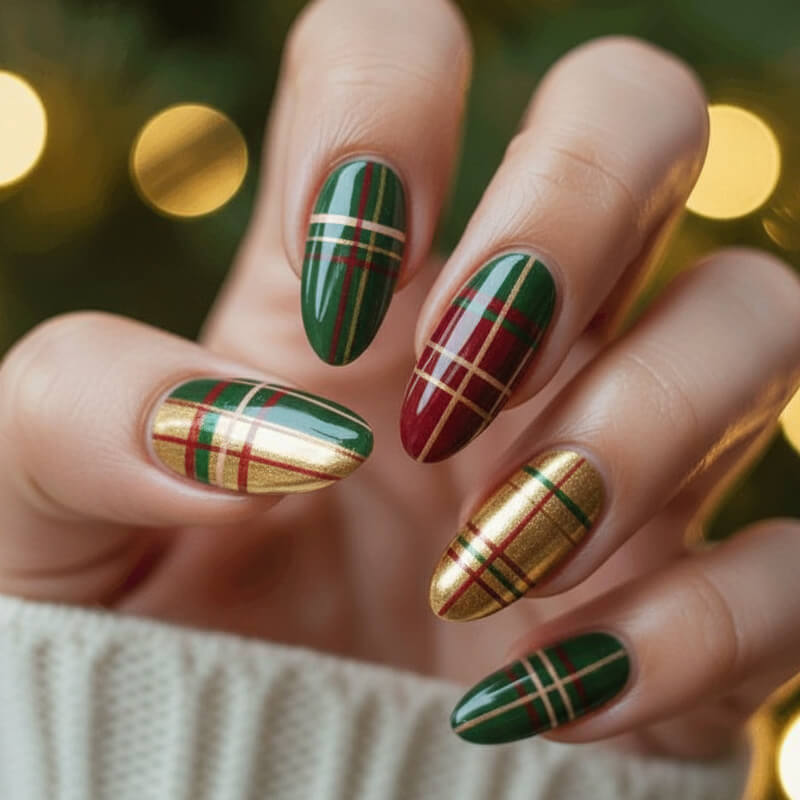 Deep Green Plaid Pattern Oval Nails Deep Green Plaid Pattern Oval Nails β Winter Green Nails