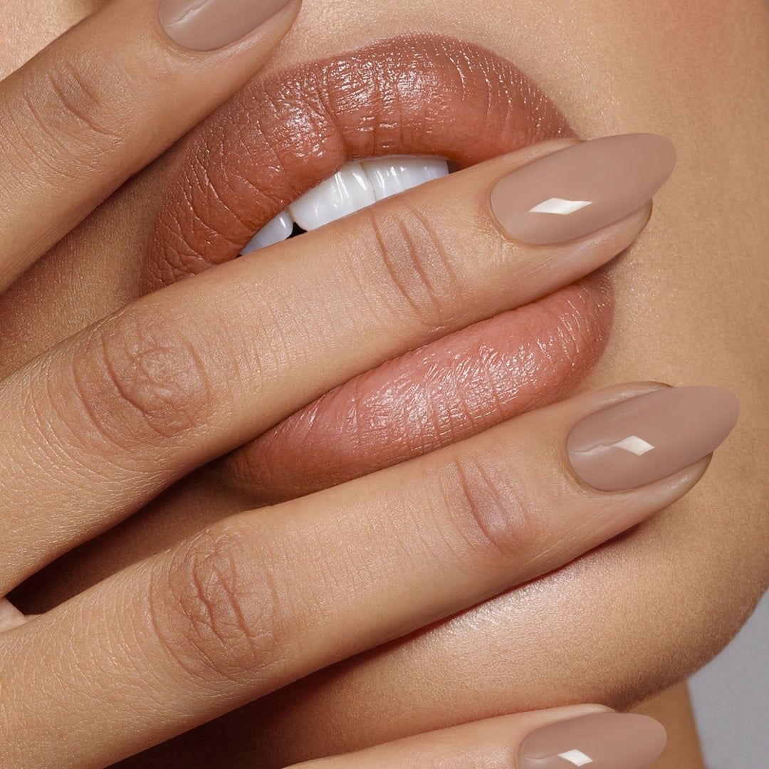 Smooth Finish And Color Visual Idea Smooth Finish And Color Visual Idea β Winter Nude Nails