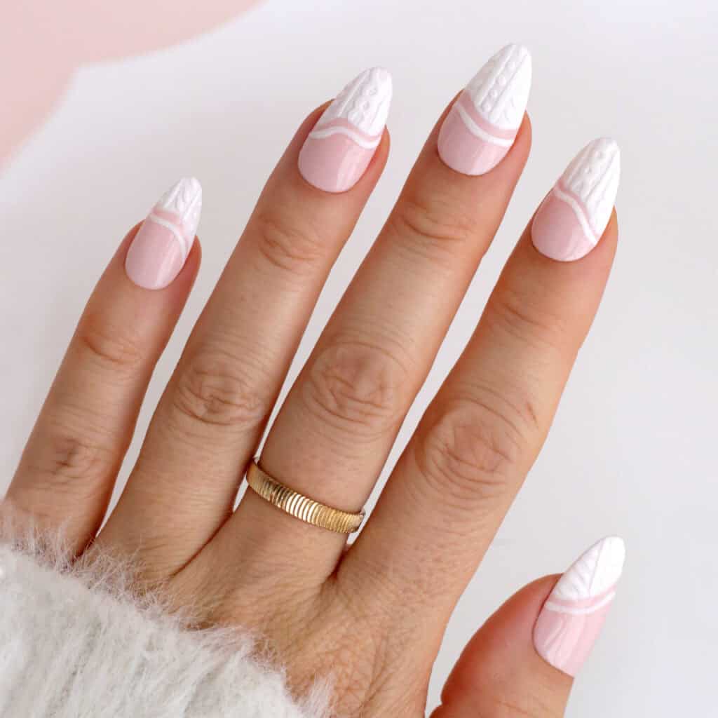 Pale Pink Medium Almond Knit Accents — Sweater Nails
