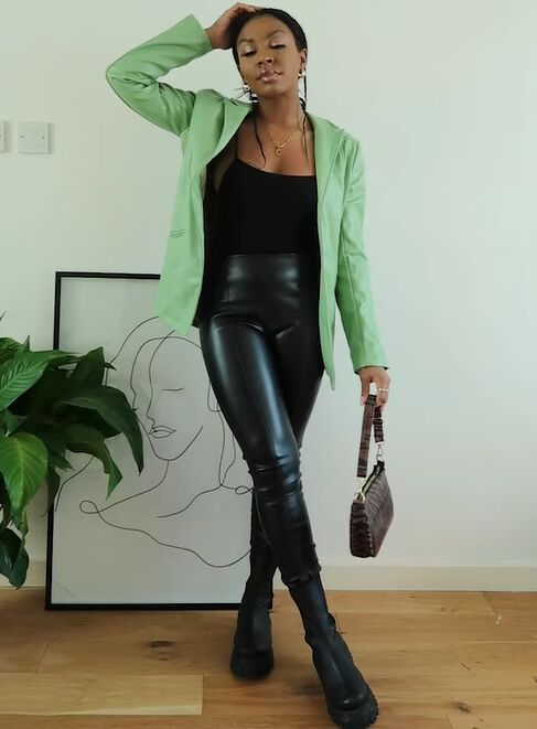 Faux Leather Pants and Blazer with Chunky Chelsea Boots Faux Leather Pants and Blazer with Chunky Chelsea Boots β Chelsea Boots Outfits