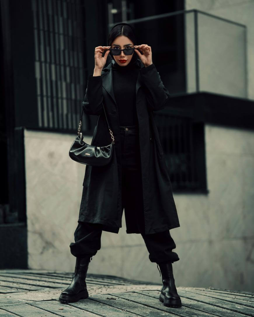 Trench Coat and Combat Boots for a Streetwear Vibe — All Black Winter Outfits
