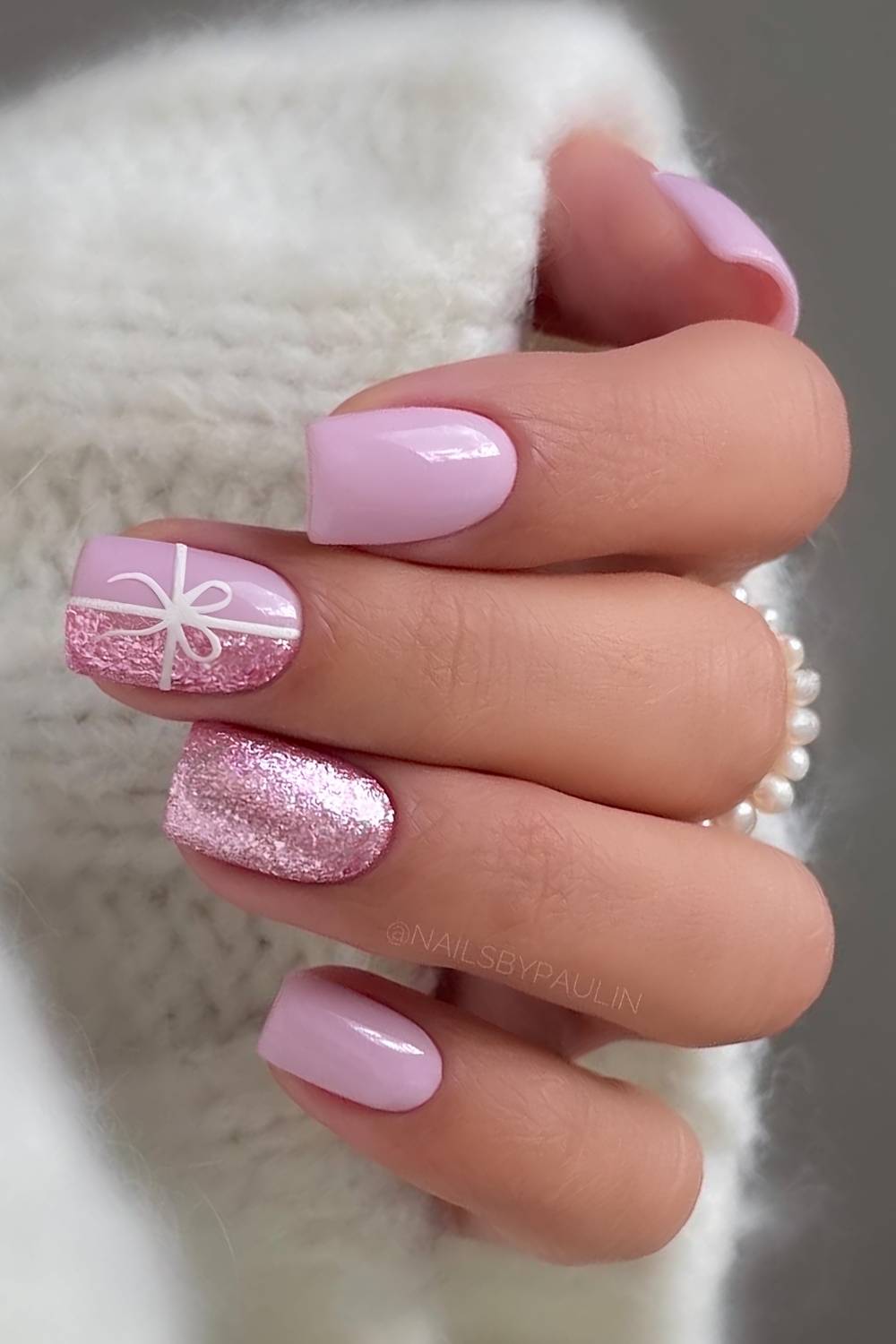 Light Pink Gift Bow Glitter Nails Light Pink Gift Bow Glitter Nails β Christmas Nails 2026