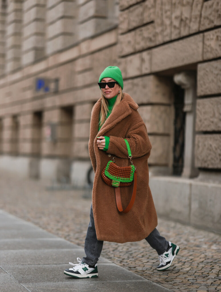 Teddy Coat Meets Bright Green Turtleneck with White Sneakers — Winter Outfits with Sneakers