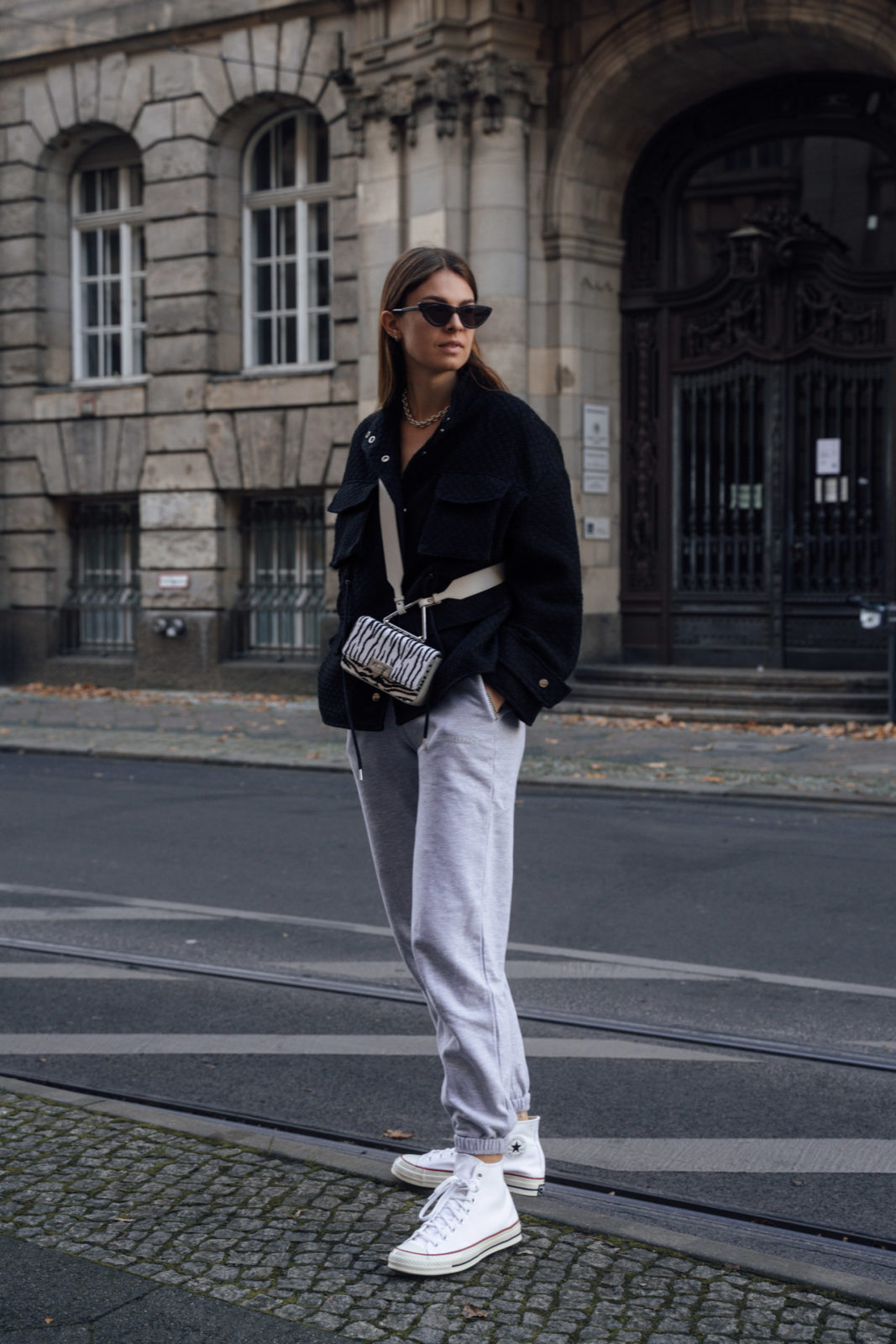 Urban Casual: Light Grey Sweatpants with Shacket Urban Casual: Light Grey Sweatpants with Shacket β Sweatpants Outfits