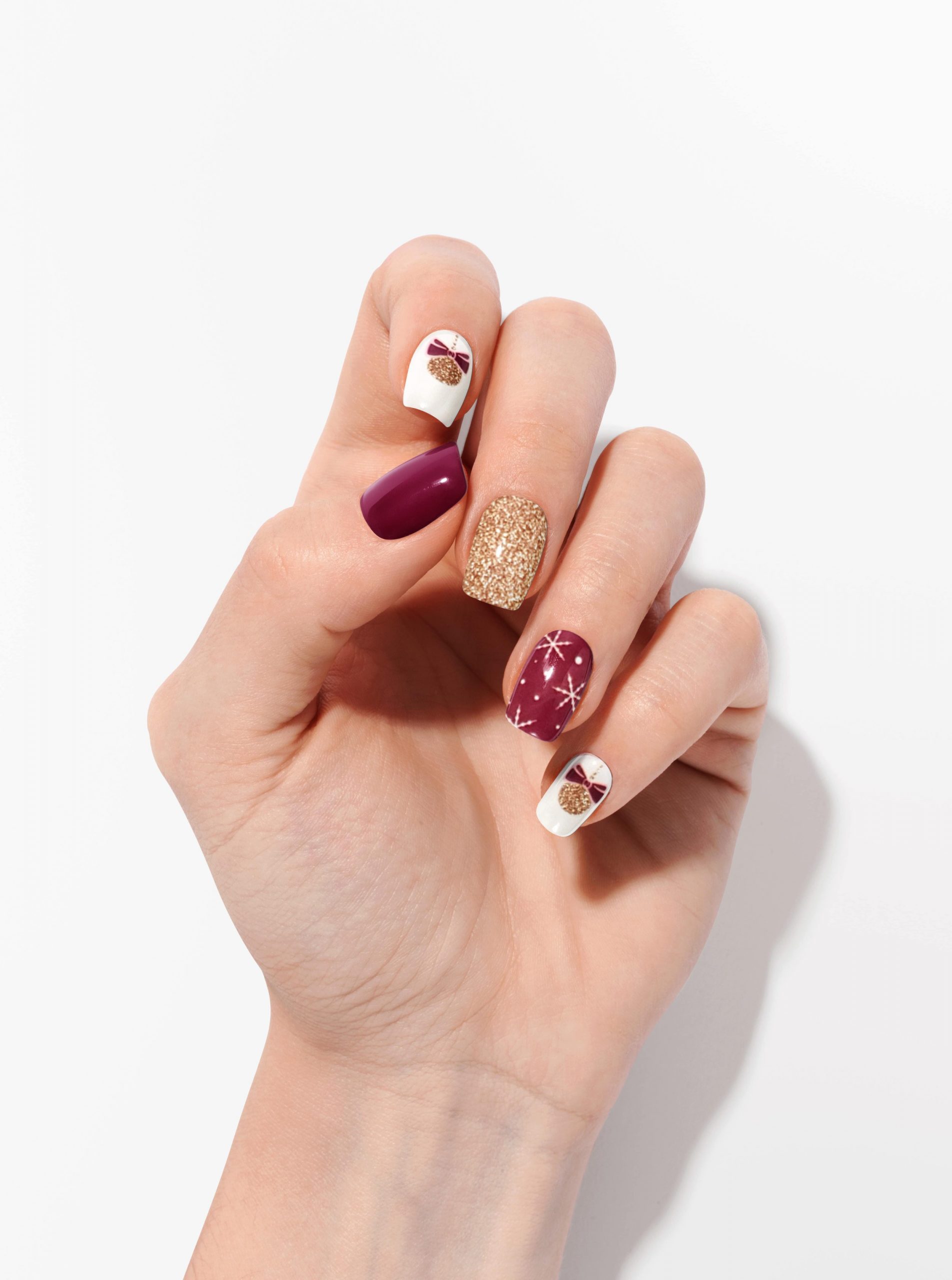 Glossy Glitter Short Square Burgundy with Gold Snowflake Decals Glossy Glitter Short Square Burgundy with Gold Snowflake Decals β Burgundy Christmas Nails 2026