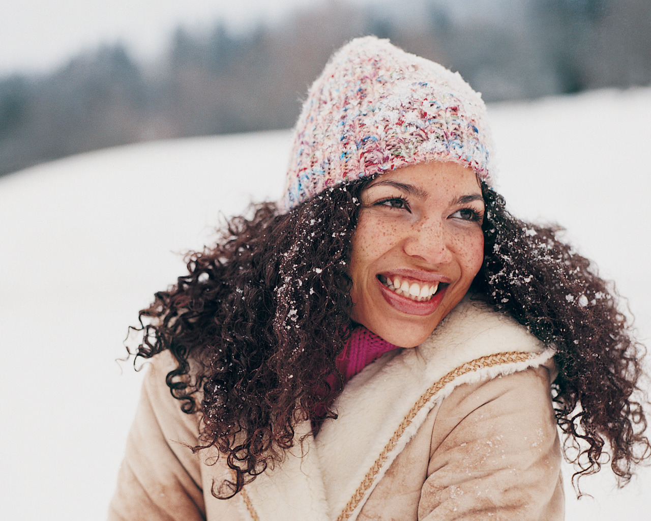 Shoulder-Length Layers With Snowflakes — Winter Haircuts for Curly Hair