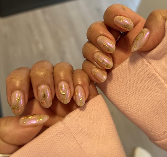 Medium Oval Gold Celestial Decals Medium Oval Gold Celestial Decals β Winter Gold Nails