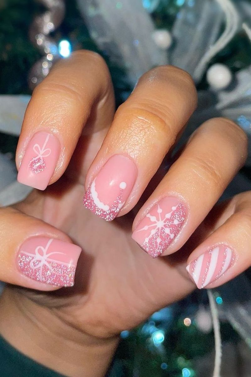 Light Pink Christmas Accent Square Nails Light Pink Christmas Accent Square Nails β Short Christmas Coffin Nails 2026