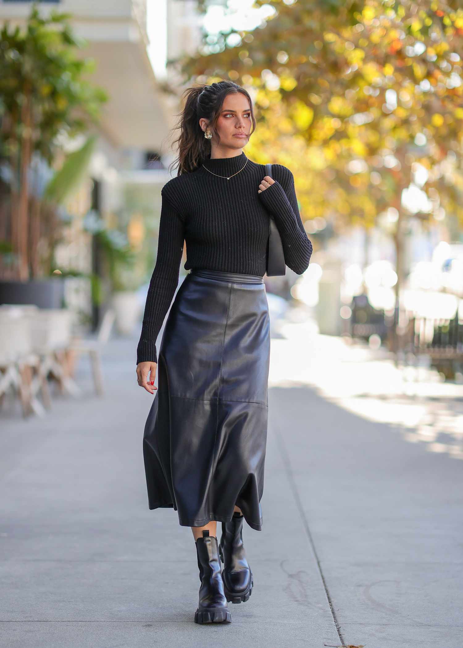 Black Leather Midi Skirt with Turtleneck Sweater and Chunky Boots — Leather Skirt Outfits