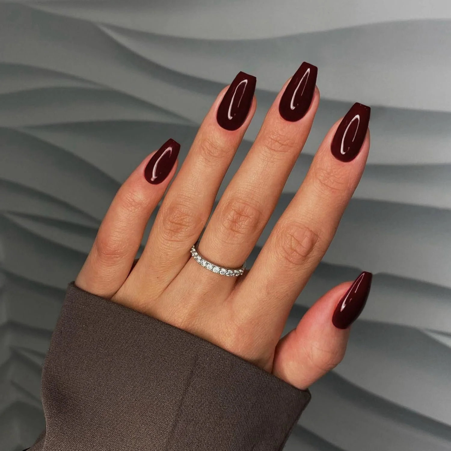 Diamond Band Ring Deep Burgundy Glossy Coffin Nails Diamond Band Ring Deep Burgundy Glossy Coffin Nails β Winter Nail Colors