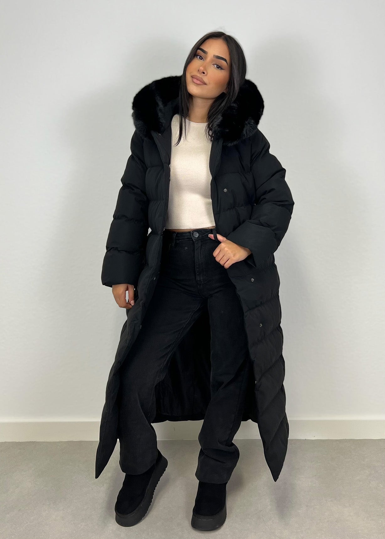 Black Platform Boots Maxi Puffer Coat with Fur Trim for Stylish Winter Warmth Black Platform Boots Maxi Puffer Coat with Fur Trim for Stylish Winter Warmth β Winter Outfits for Women Over 50