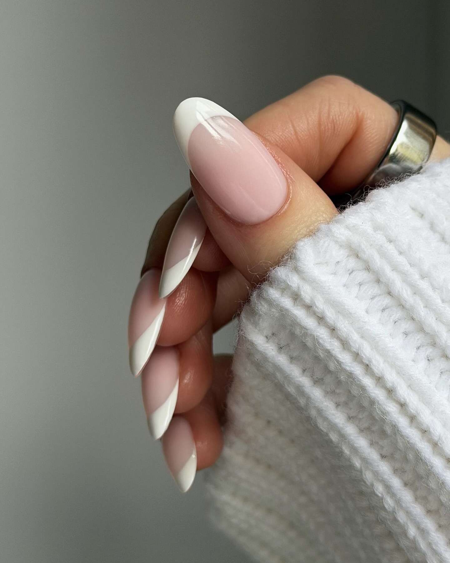 Visual Idea Visual Idea β Old Money Winter Nails
