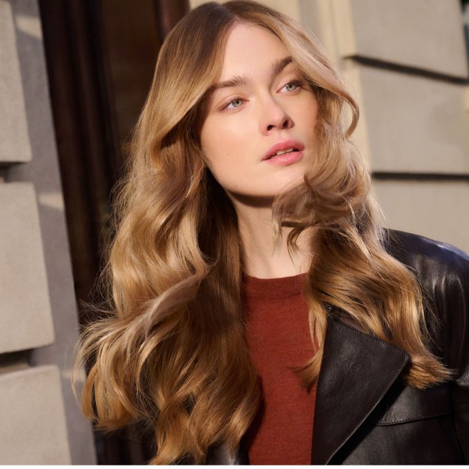 Warm Blonde With Balayage Highlights Visual Idea — Winter Haircuts for Oval Faces