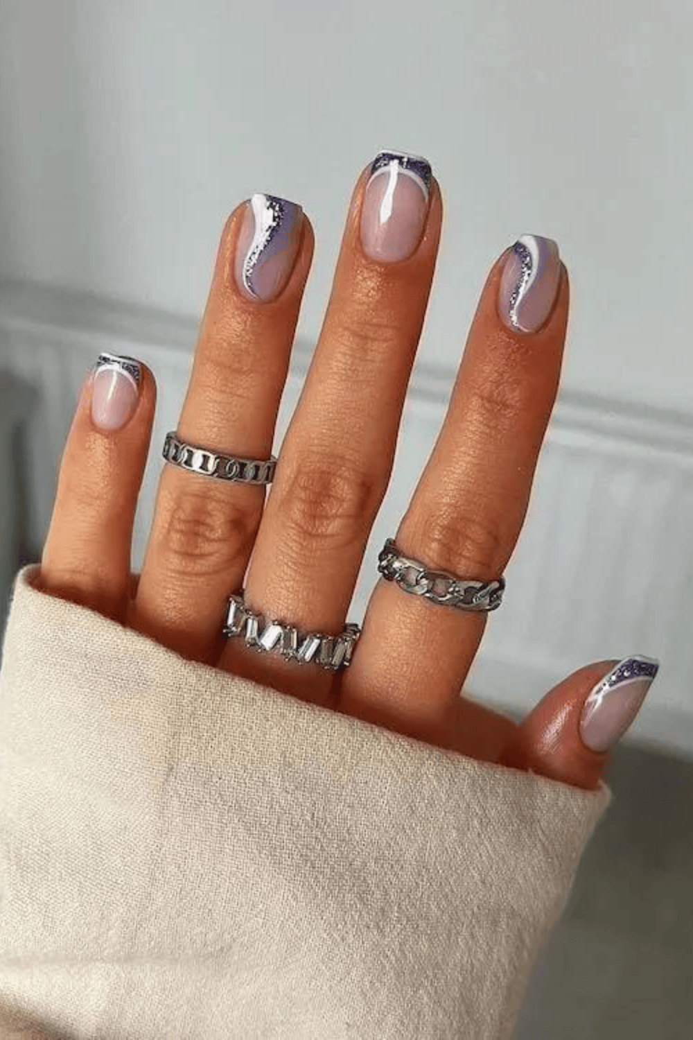 Glossy Glitter Visual Idea — Winter Nail Colors for Short Nails