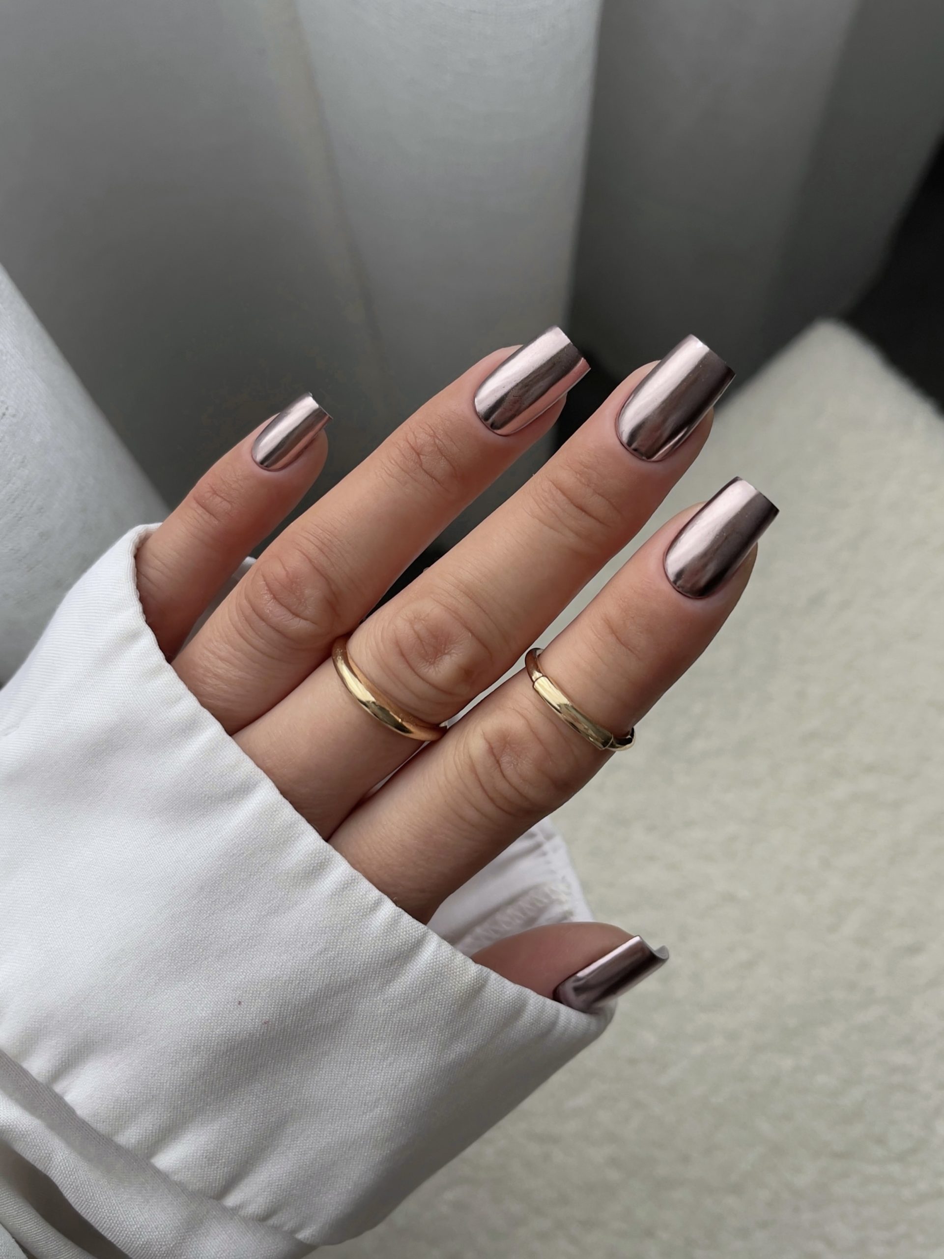 Glitter Visual Idea Glitter Visual Idea β New Years Nail Colors 2027