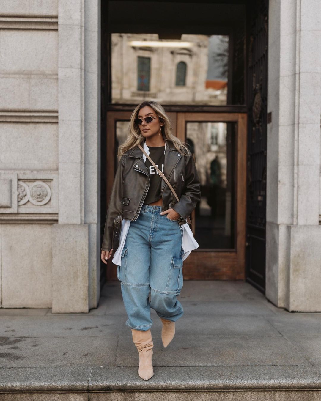 Light Wash Cargo Jeans with Olive Green Leather Jacket Light Wash Cargo Jeans with Olive Green Leather Jacket β Winter Outfits with Jeans