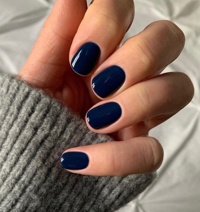 Deep Glossy Navy Short Ovals — Navy Blue Nails