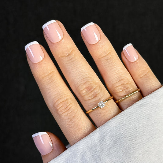 Nude Pink French Tip Nails — Short Winter Gel Nails