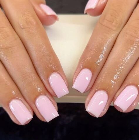Neutral Visual Idea Neutral Visual Idea β Short Winter Square Nails