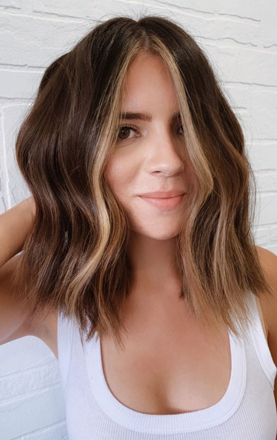 Dimensional Lob Blonde Highlights — Winter Hair Colors for Short Hair