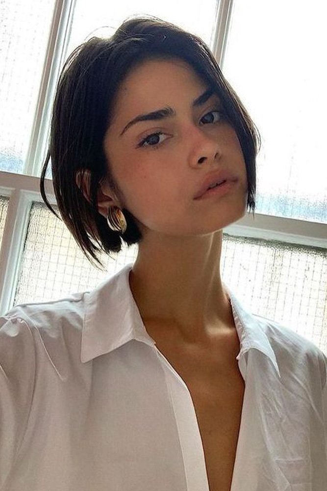 Sleek Dark Brown Blunt Bob Sleek Dark Brown Blunt Bob β Winter Haircuts for Women