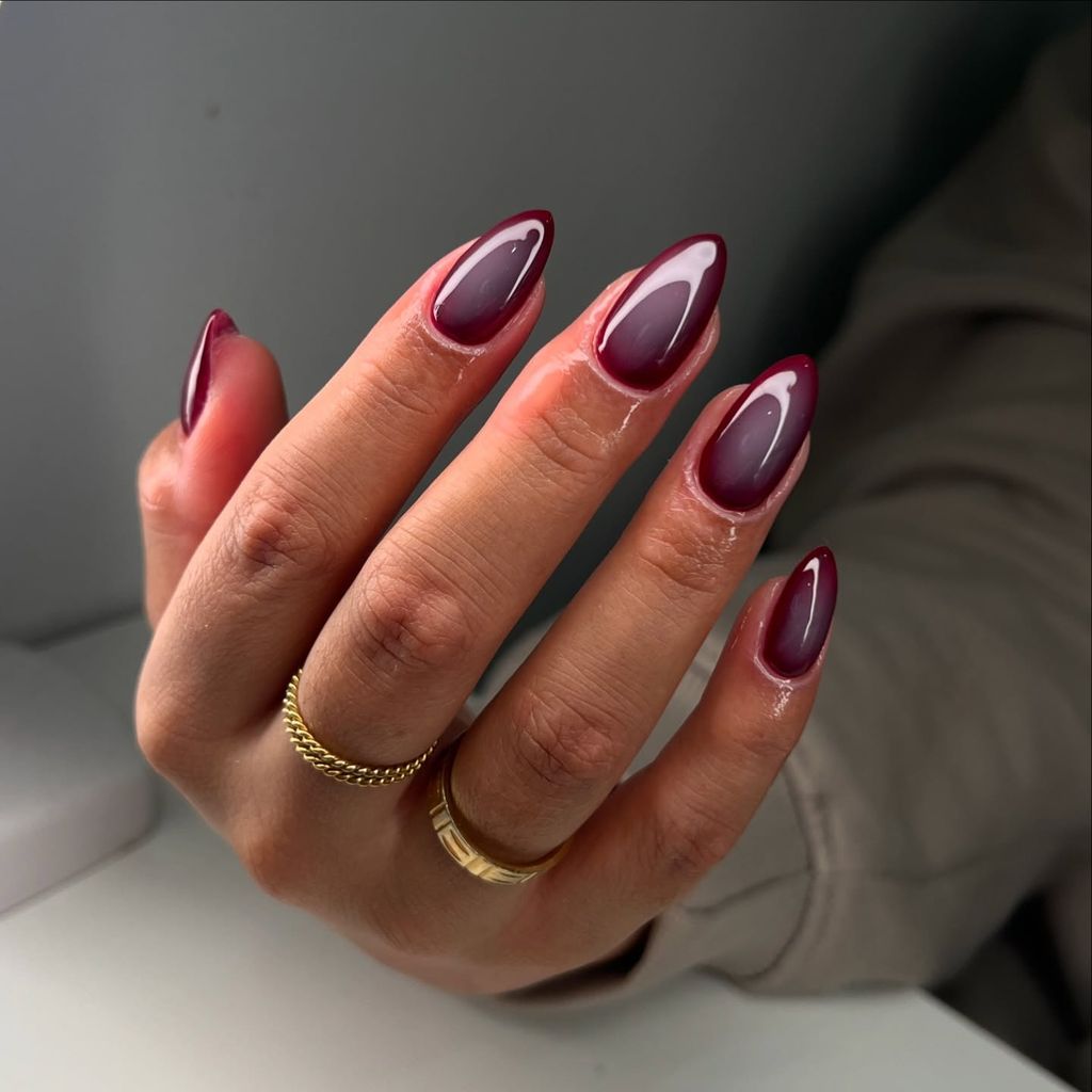 Burgundy to Nude Ombre Stiletto Nails Burgundy to Nude Ombre Stiletto Nails β Burgundy Nails