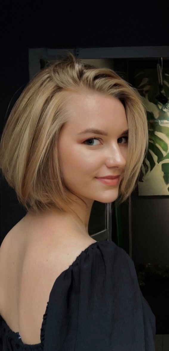 Smooth Ash Blonde Bob With Volume — Short Winter Haircuts