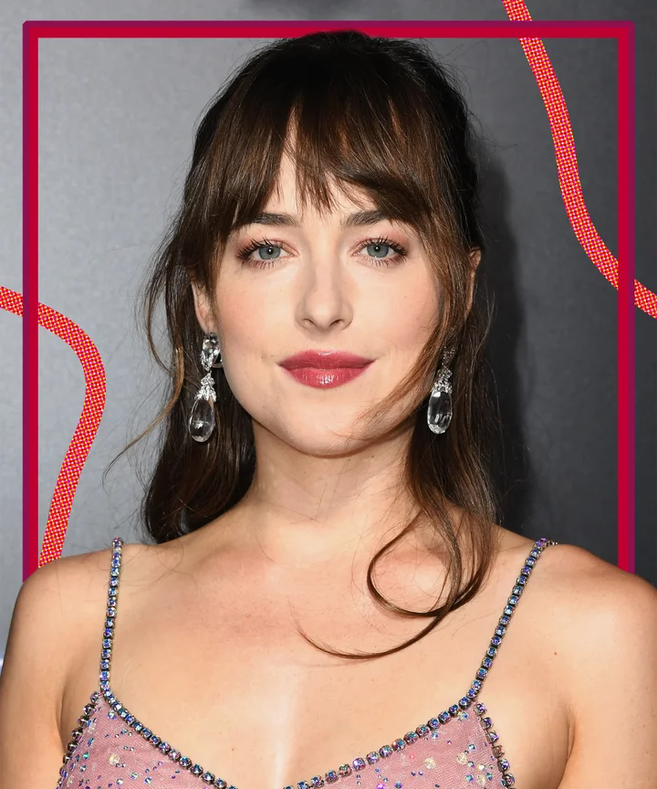 Textured Waves With Full Fringe Textured Waves With Full Fringe β Winter Hairstyles with Bangs