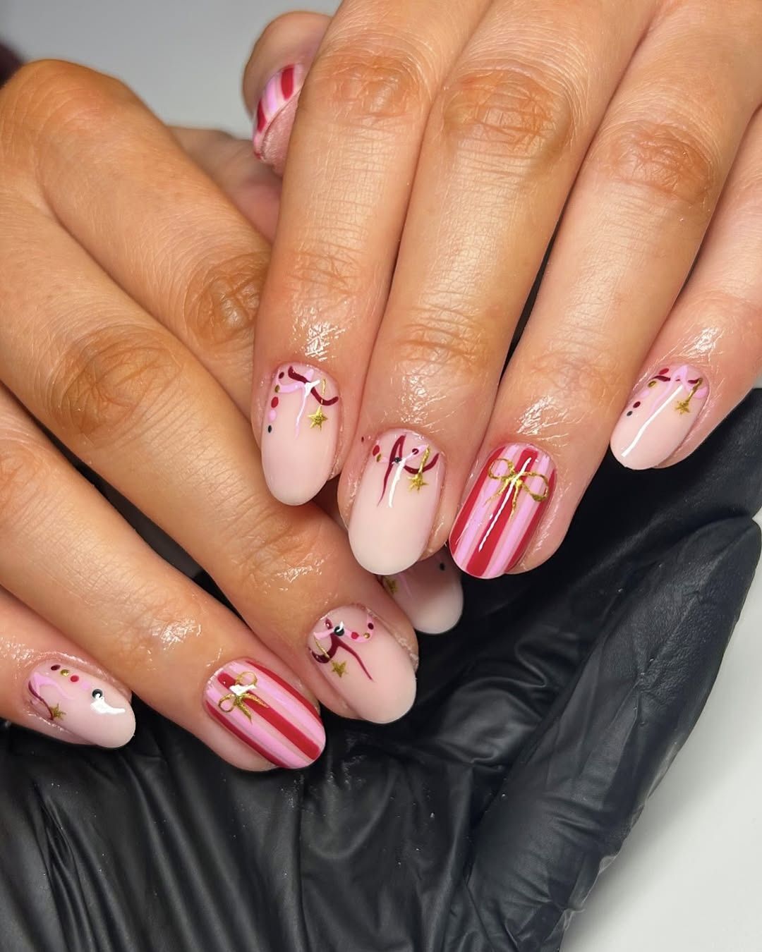 Sheer Pink Tiny Santa Hat Square Nail Sheer Pink Tiny Santa Hat Square Nail β Short Christmas Coffin Nails 2026