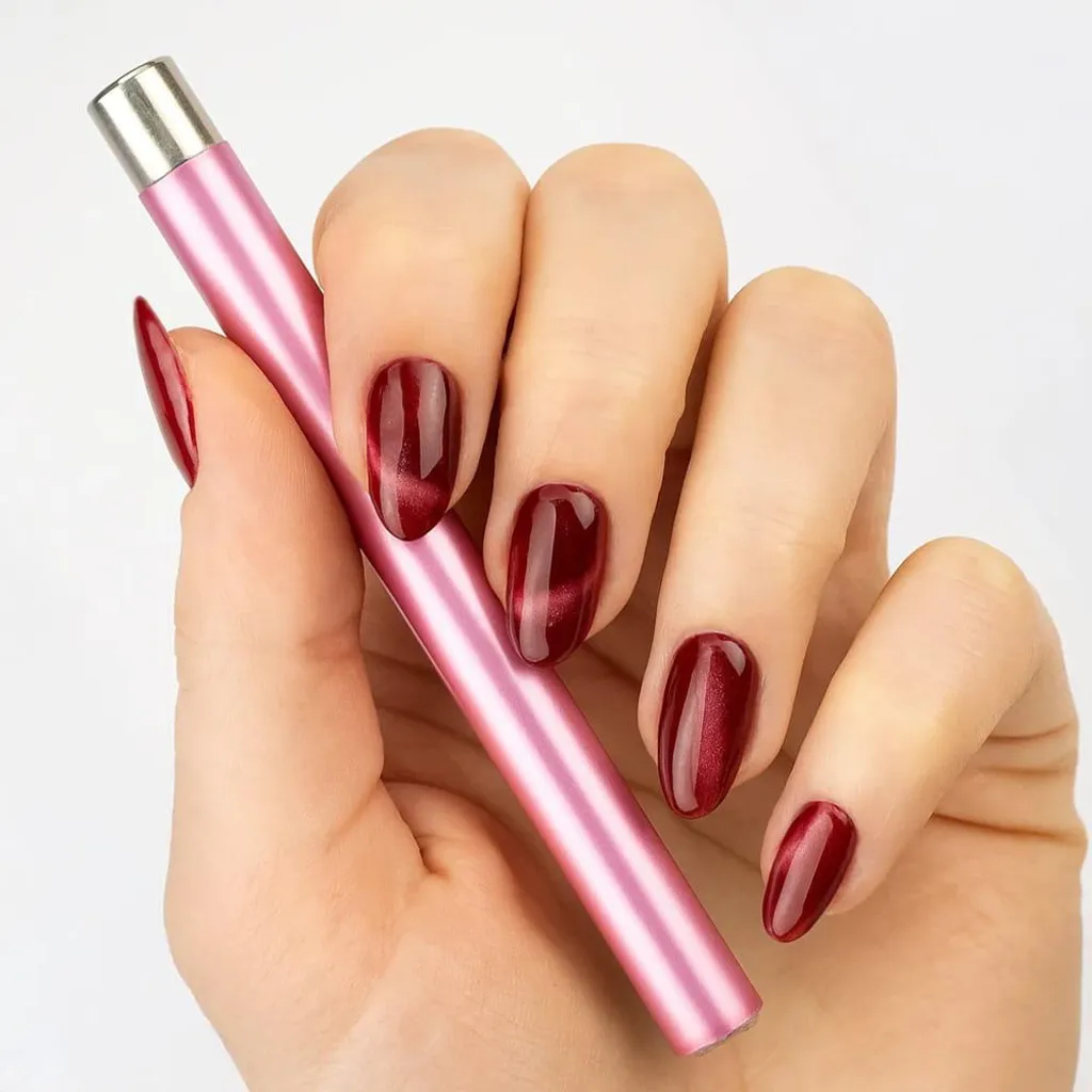 Deep Red Brown Cat Eye Nails — The Finish Is A Classic Cat Eye — Winter Cat Eye Nails
