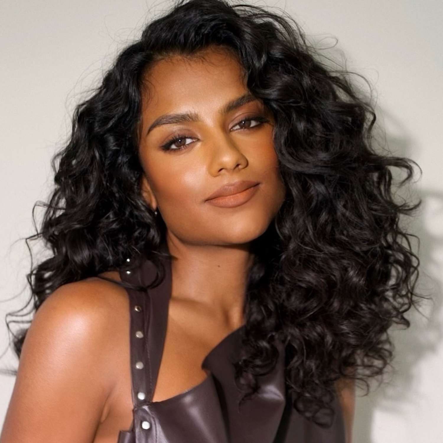 Mid-Back Dimensional Espresso With Cool-Toned Highlights — Espresso Brown Hair