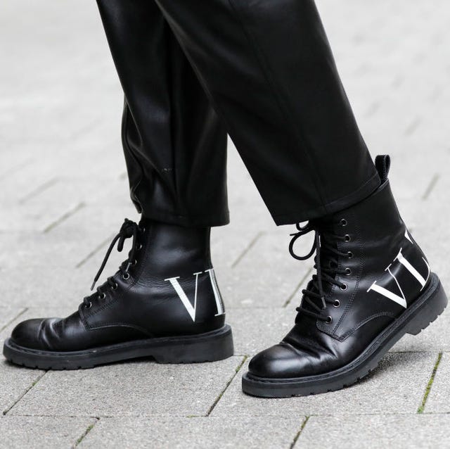Edgy Statement: Combat Boots with Black Leather Pants Edgy Statement: Combat Boots with Black Leather Pants β Ankle Boots Outfits